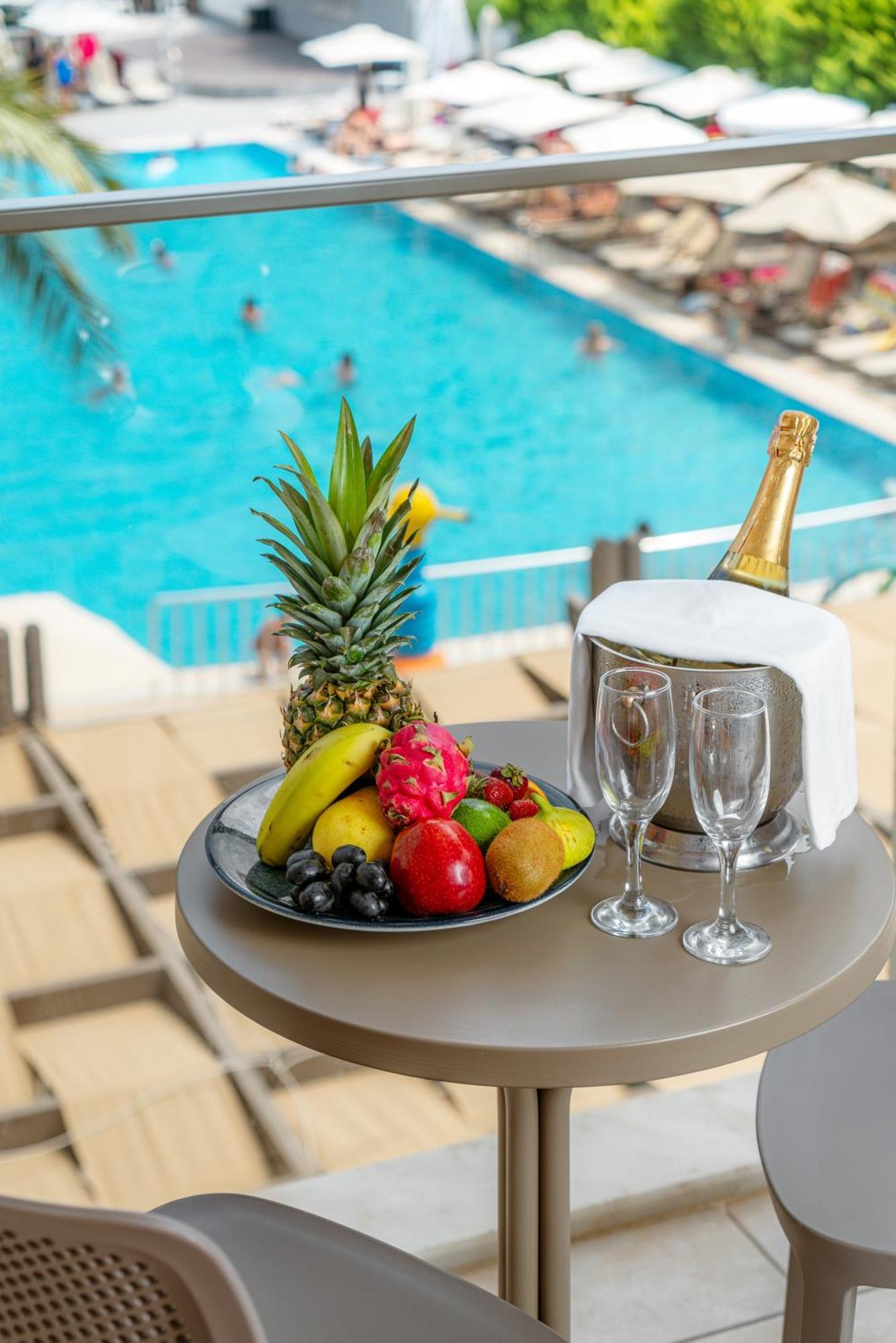 Side Story Resort & Spa Екстериор снимка